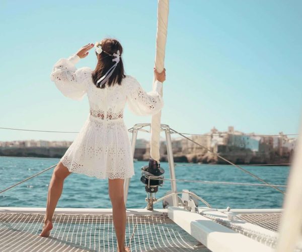 catamarano-a-vela-a-polignano-a-mare-lagoon