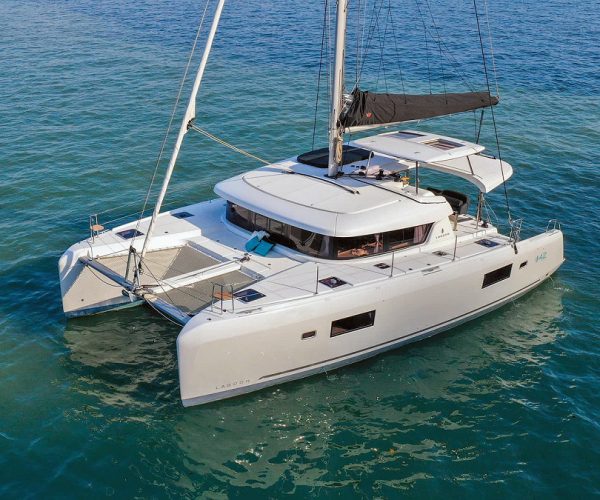 Catamarano Lagoon 42