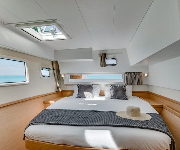 Catamarano Lagoon 42